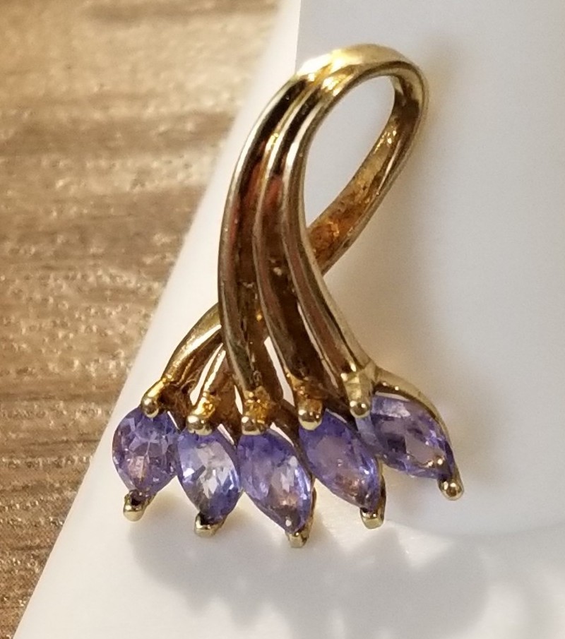 10K Gold Tanzanite Pendant