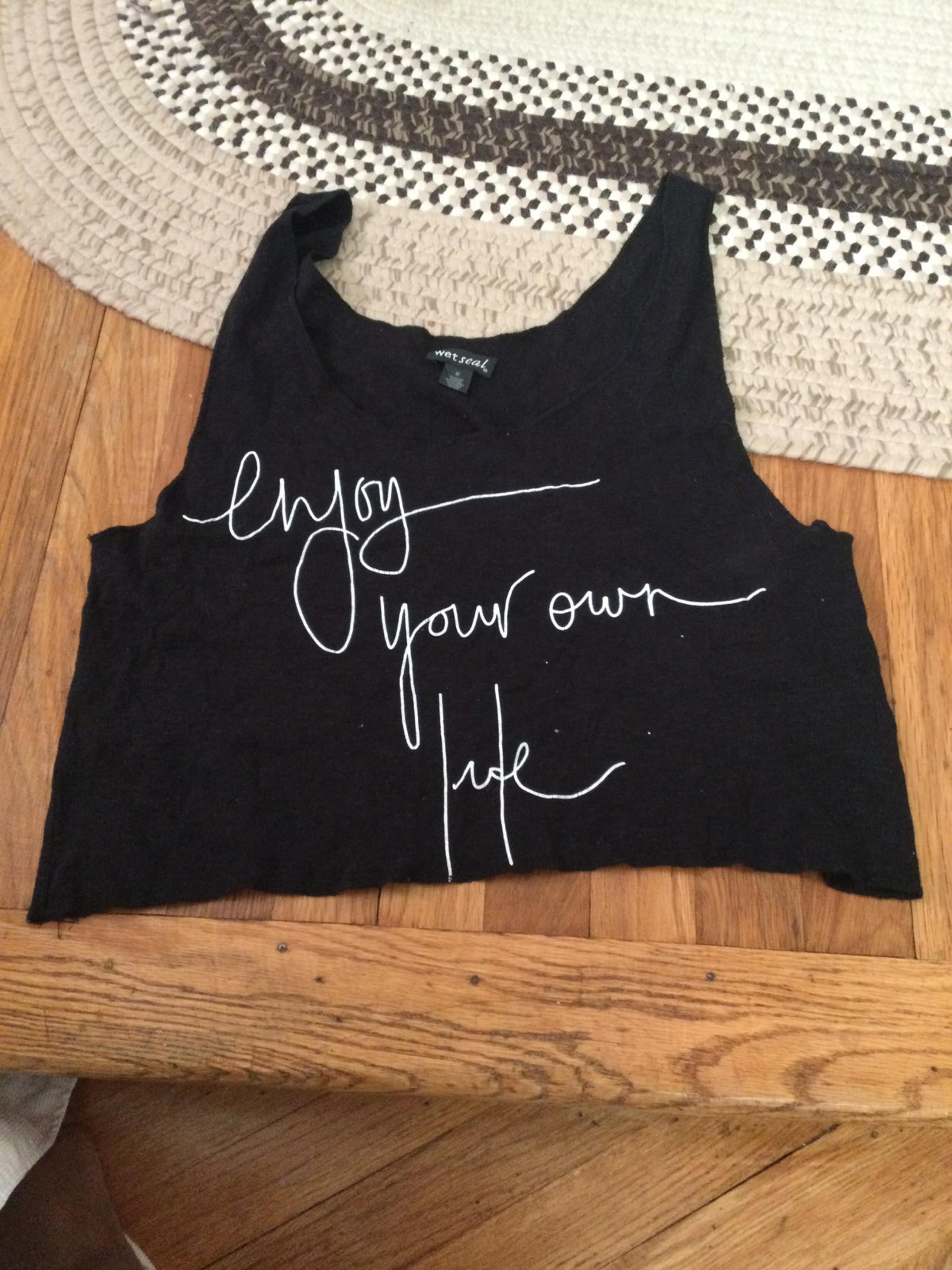 Wet Seal tank top medium