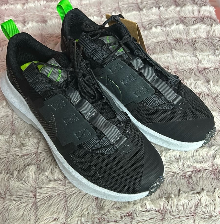 NIKE Crater Impact Girl Sneakers size 6Y