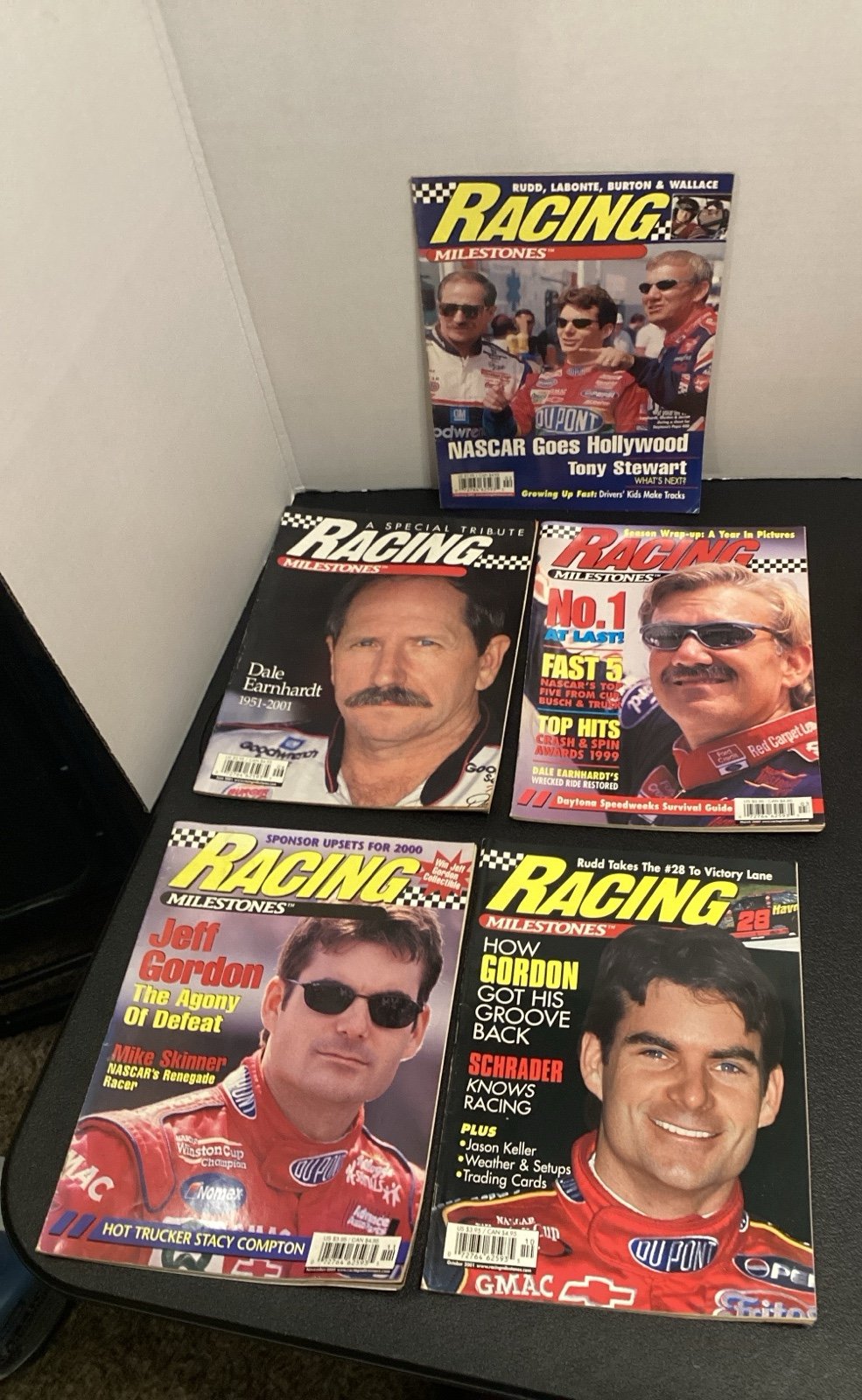 Vintage racing milestone magazines, lot of five