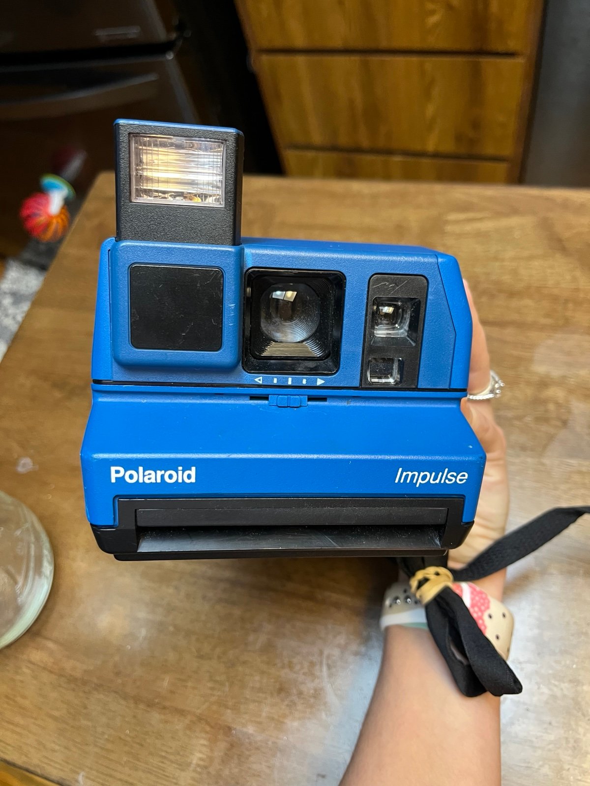 Polaroid blue 600 impulse camera