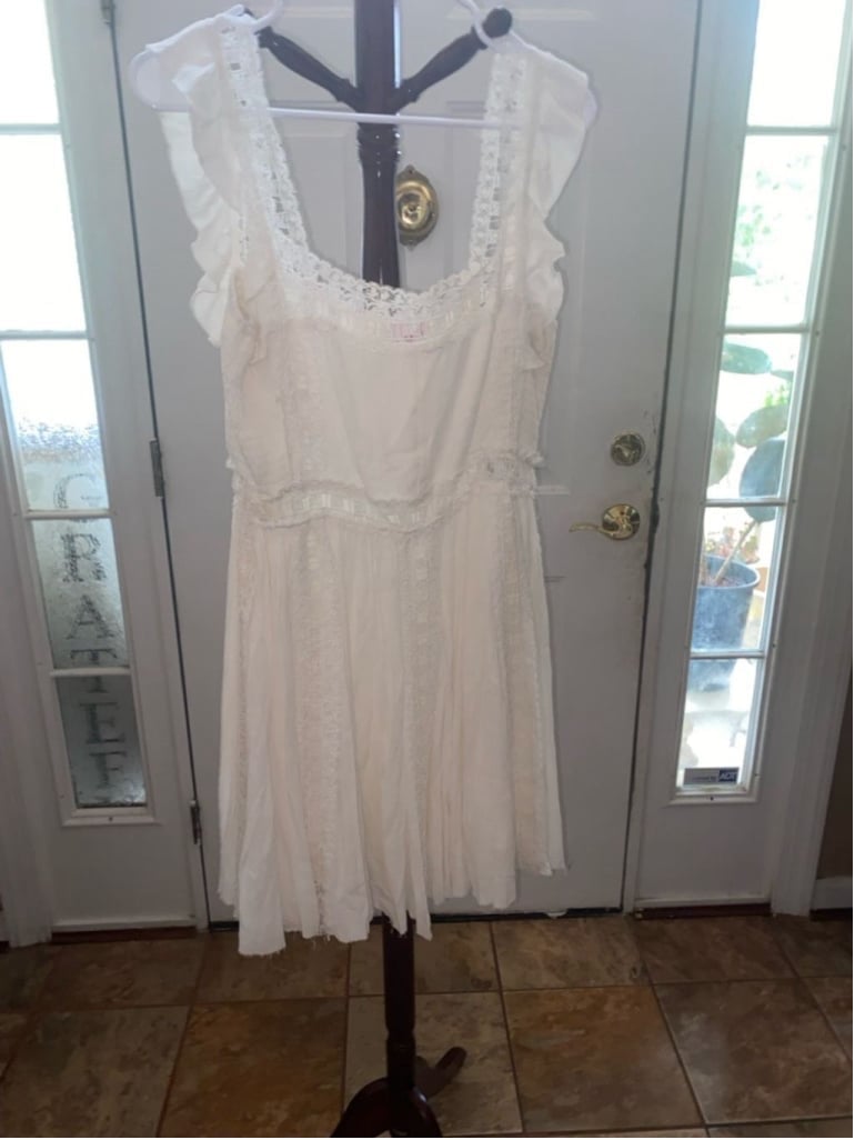 Women's Buddy Love White Lace Dress Size L