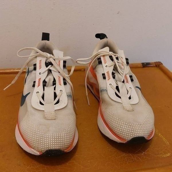 Youth Nike Air Max 2021 Sneakers Size 5.5 Y