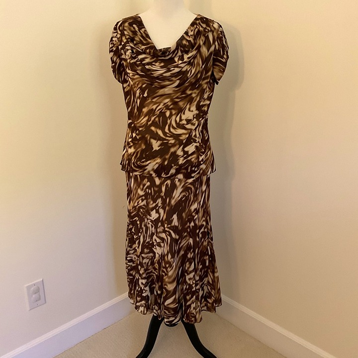 Women’s Jones New York Collection 2-piece Brown Patterned Skirt Set