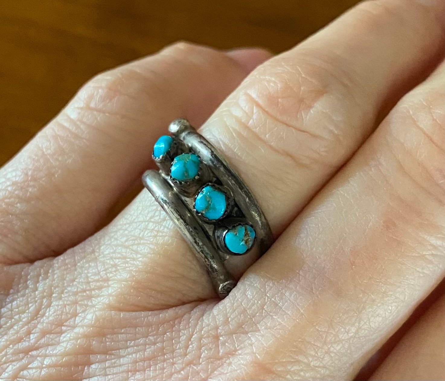 Vintage Native Sterling Silver Snake Eye Turquoise Band Ring Size 6