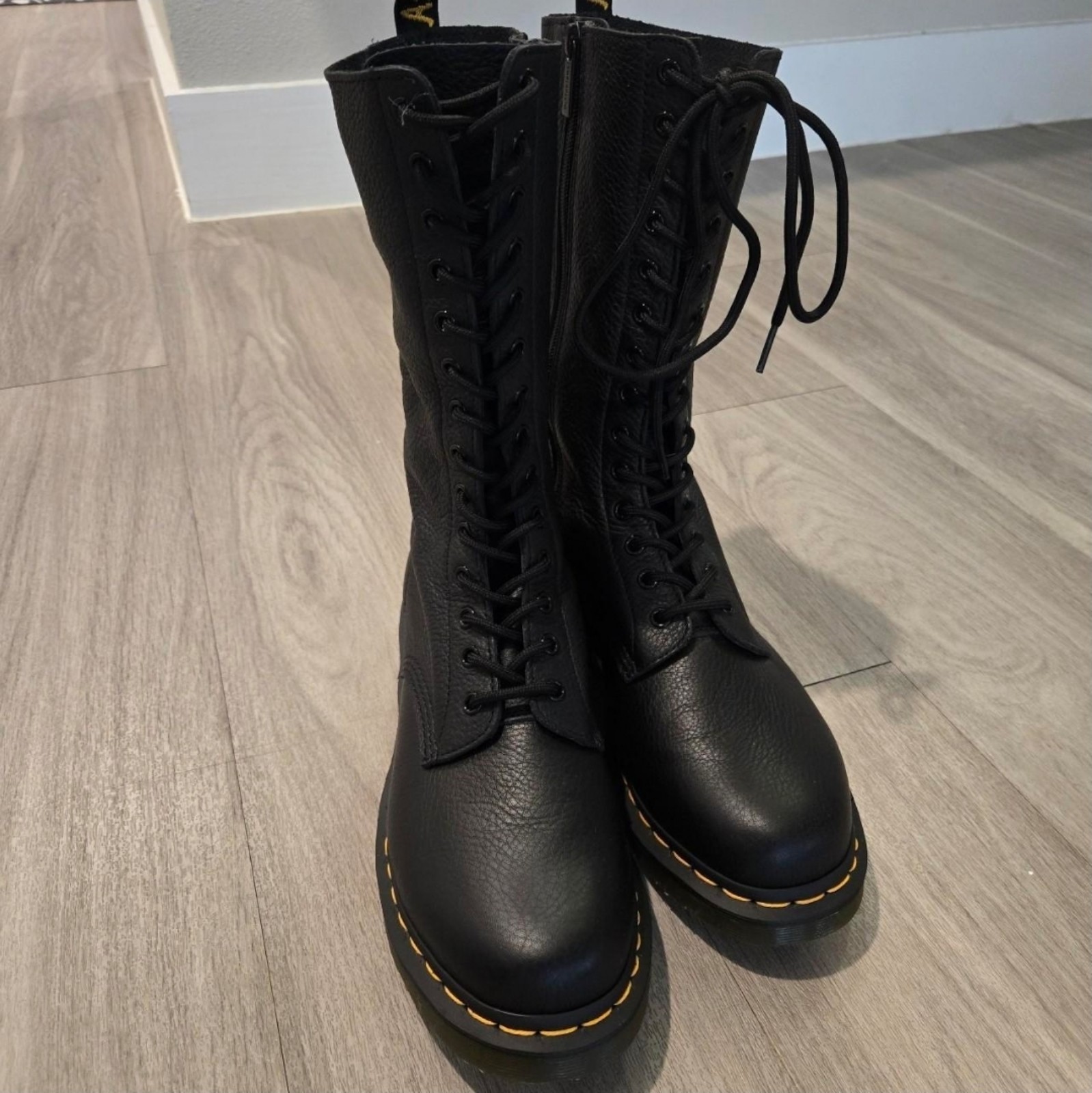 Dr Martens 1B99 Pascal Boots 14 eye