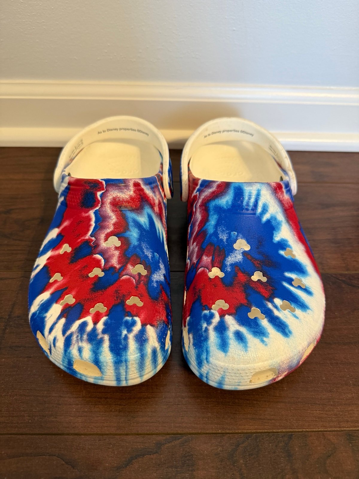 Disney Americana Crocs