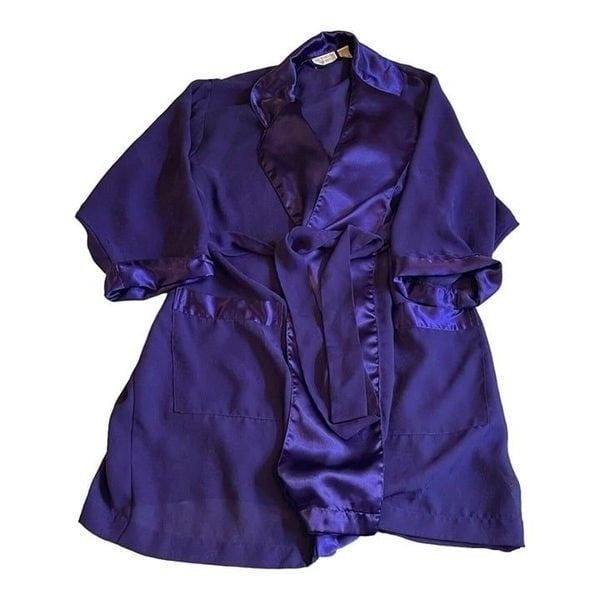 Victoria's Secret Medium Purple Satin Short Gold Label Robe Vintage Housecoat
