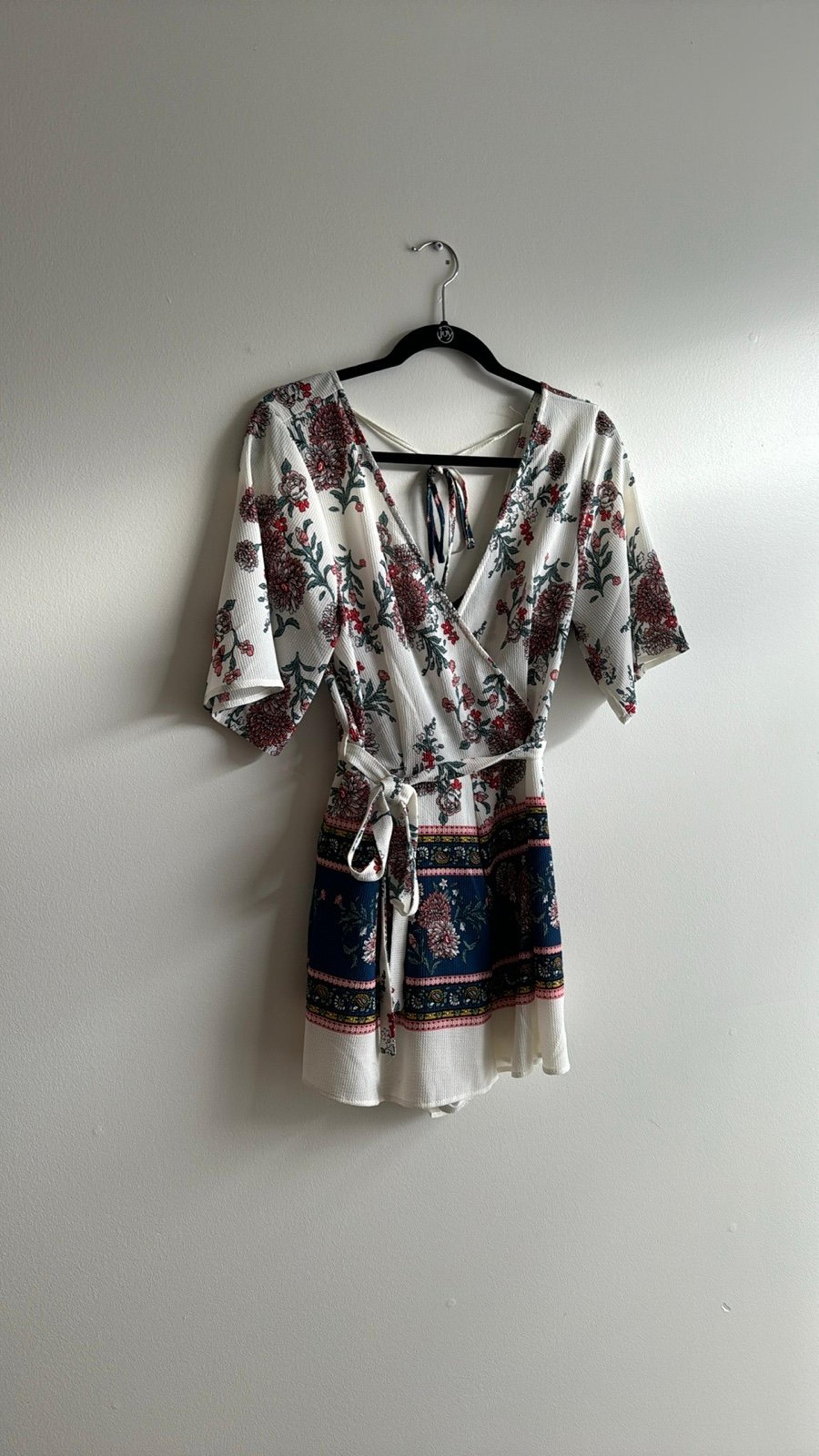 Blue Rain Floral Romper Women’s Size L