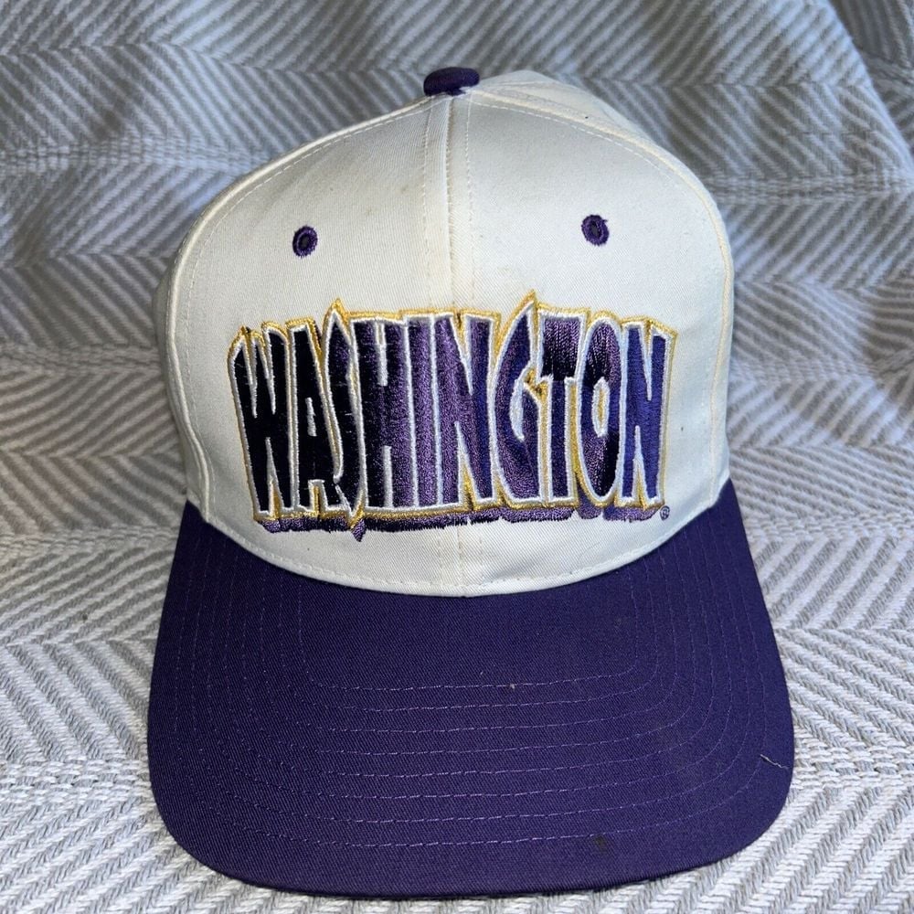Vintage 90's Washington Huskies Snapback Hat Twins Enterprise Purple White
