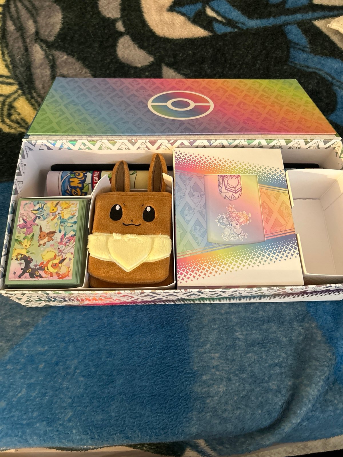 Pokemon prismatic box