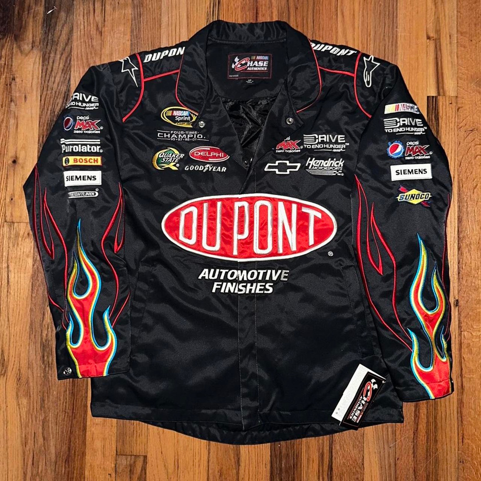NASCAR Chase Authentics Jeff Gordon No 24 Dupont Racing Jacket Flames NWT size M