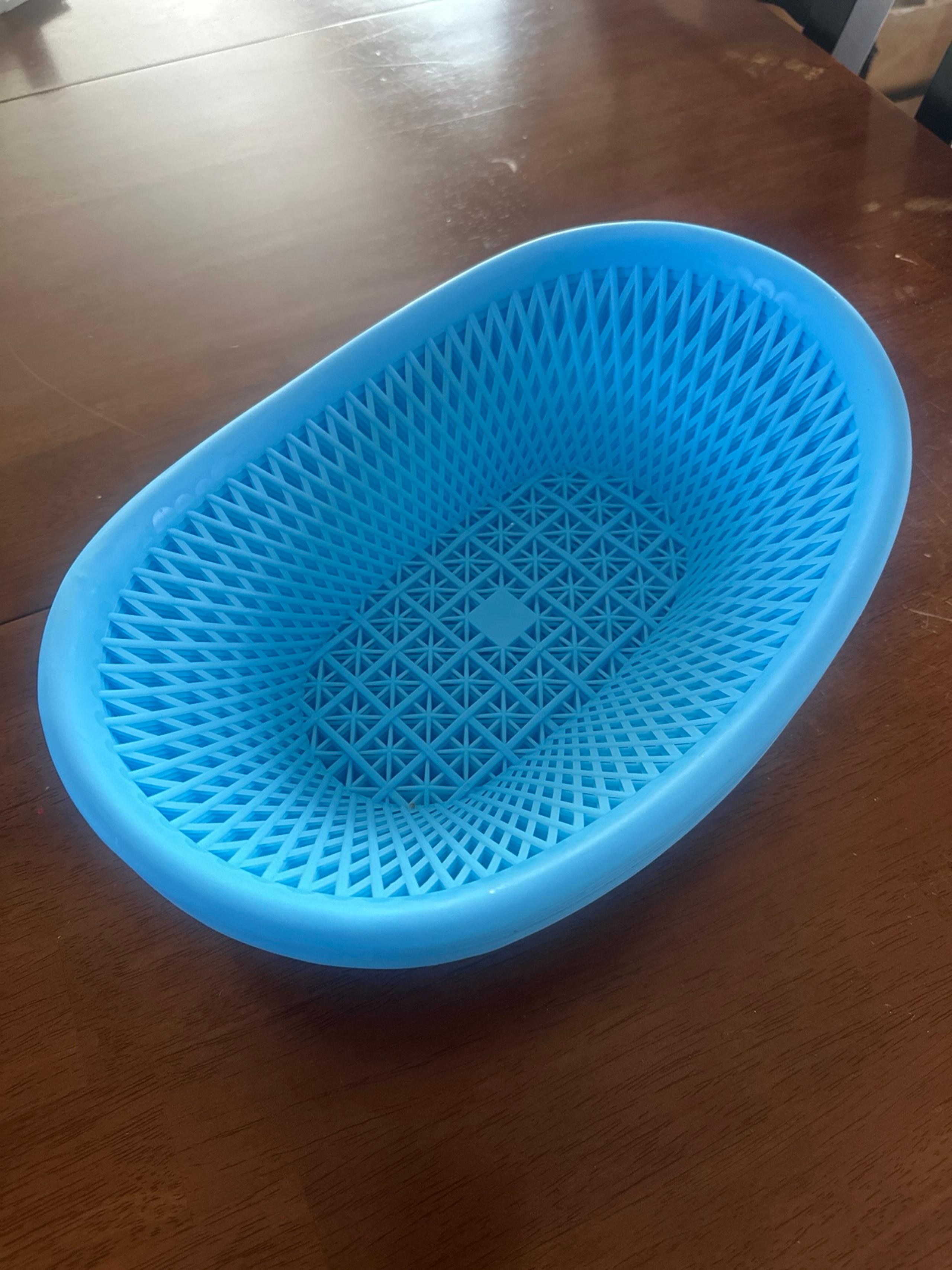 Burger & Fry Basket Set of 8 - baskets measuring 12 in x 8.5 in blue