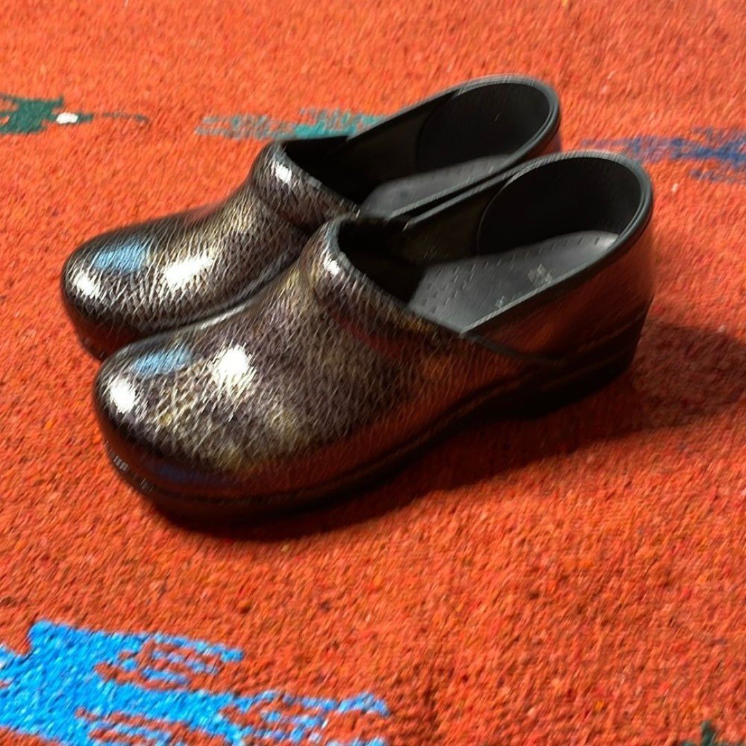 Dansko Snake Skin Black Metallic Womens Size 10.5-11 (41) Clogs Slip On Shoes