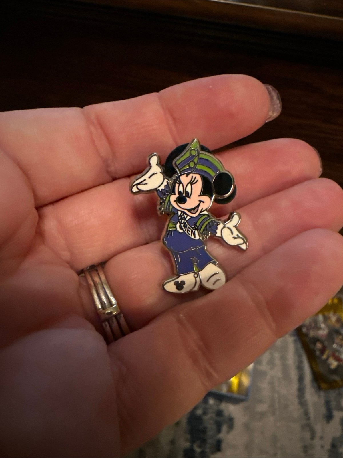 VERY RARE Disney Pin Minnie Mouse as Beatrice Starr Suffragette LE1000