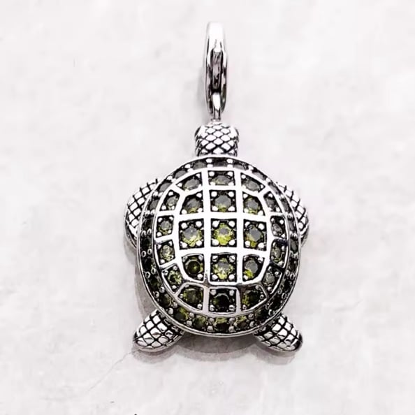 S925 Peridot Turtle pendant