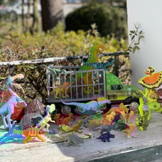 Animal Planet truck & dinosaur lot