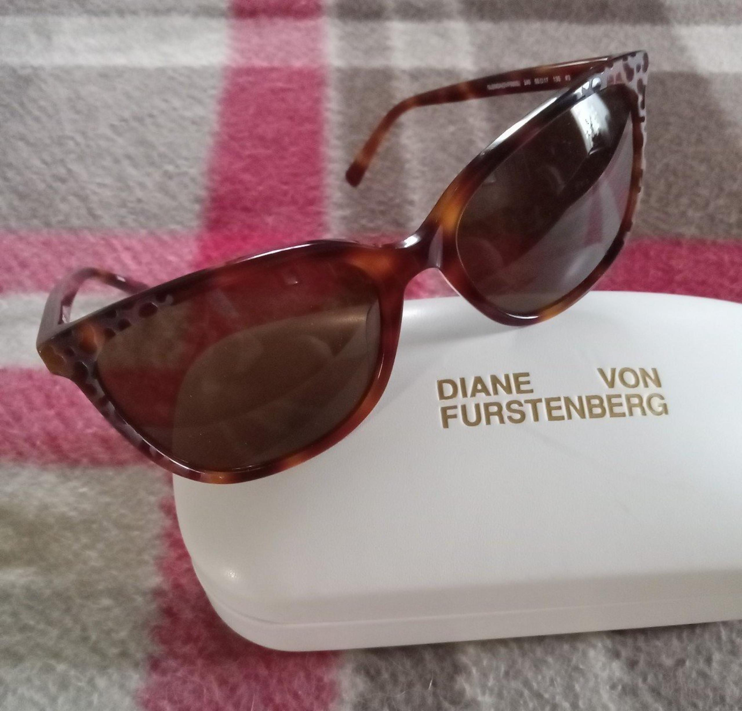 Women's sunglasses- Diane Von Furstenberg