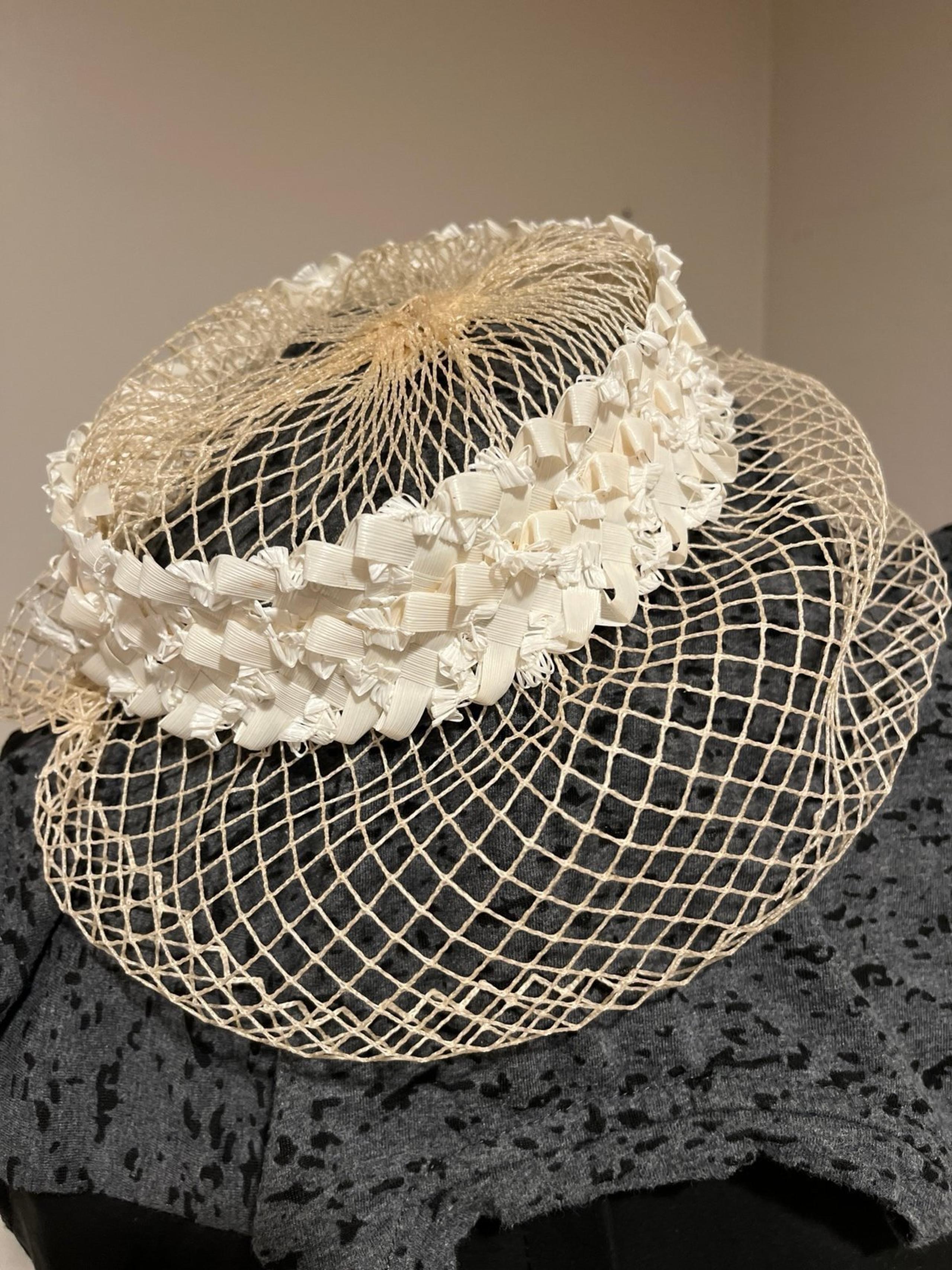 1930’s Women’s Wedding hat 7 inch knit crochet basket weave - Unique Vintage