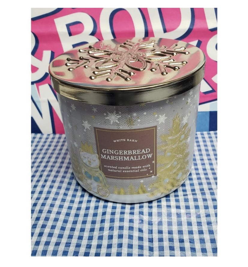 White Barn “ Gingerbread Marshmallow “ Candle
