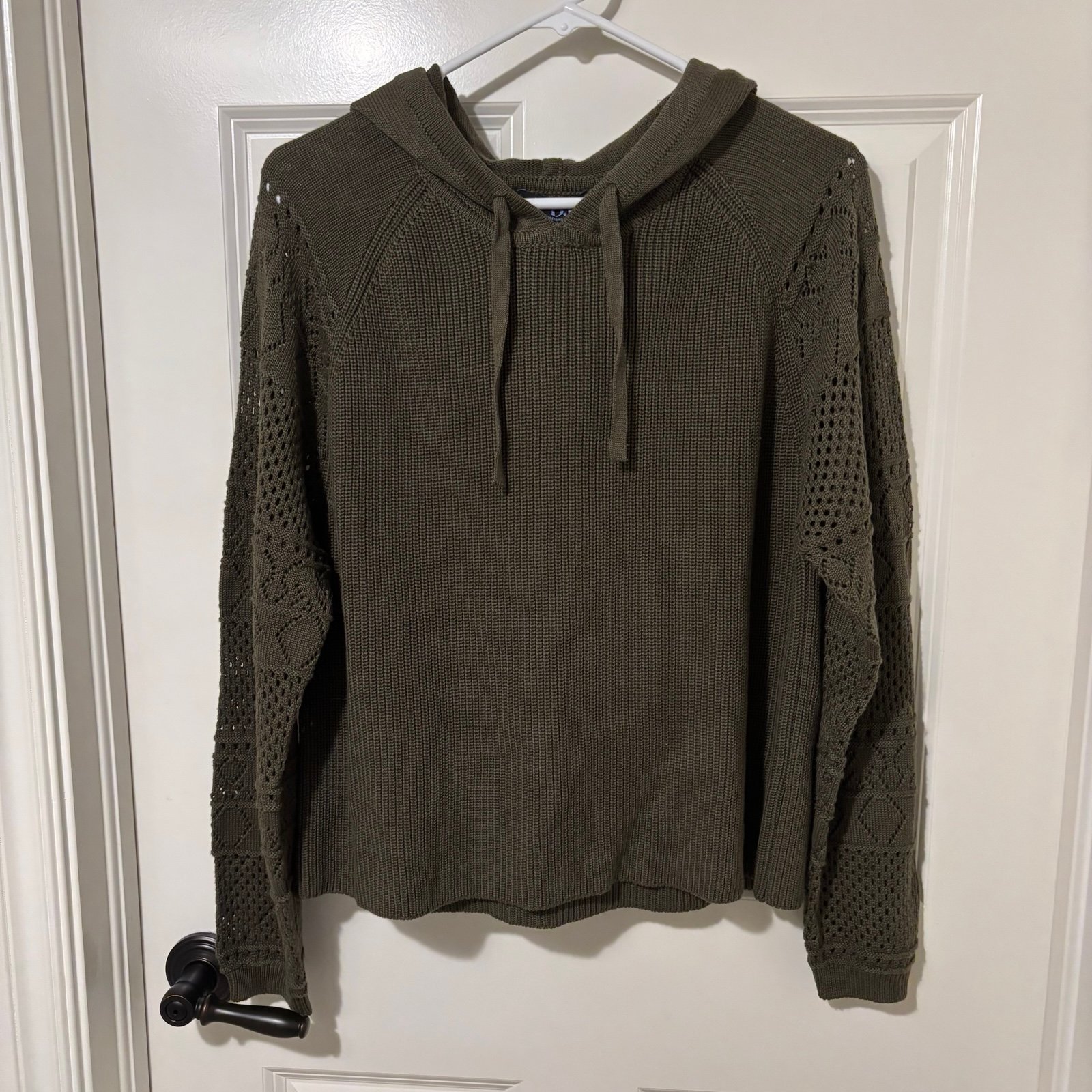 NWT FDJ Crochet Sleeve Olive Sweater Size M Pullover Hoodie