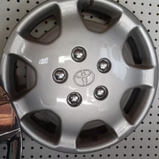 toyota camry hubcaps 3 total
