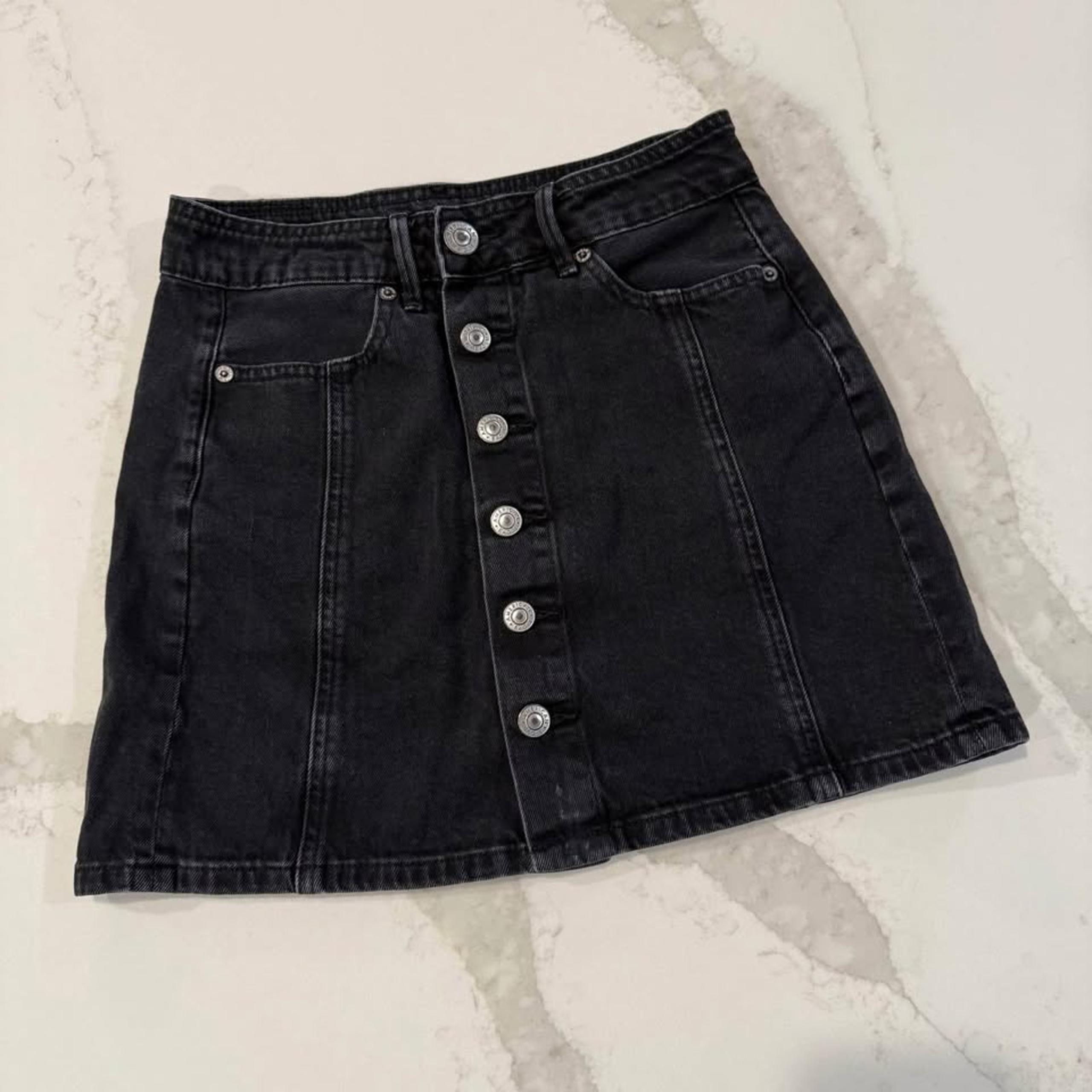 American Eagle High Rise A-Line Button Down Black Denim Skirt Women's 00 Preppy
