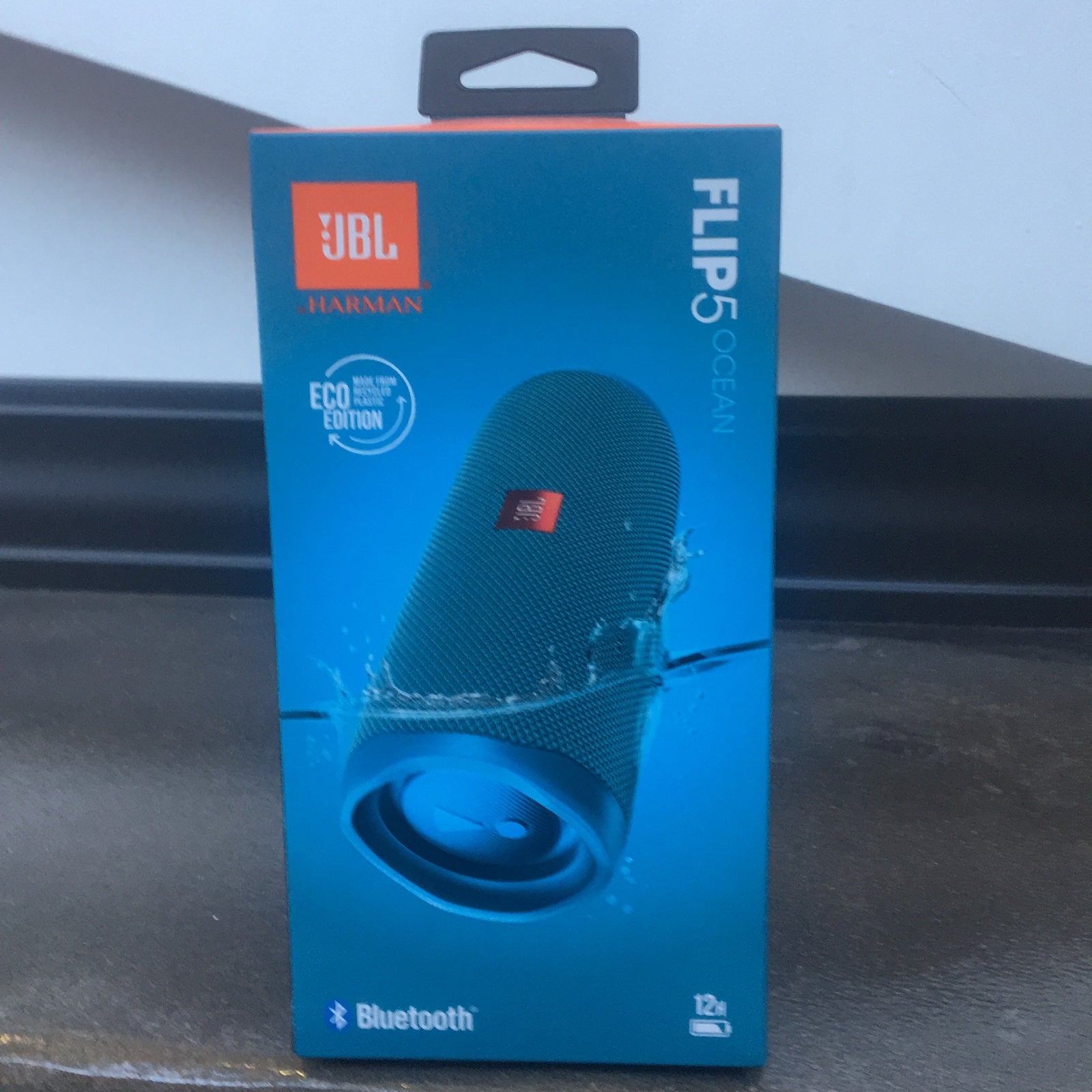 JBL Flip 5 Bluetooth Speaker