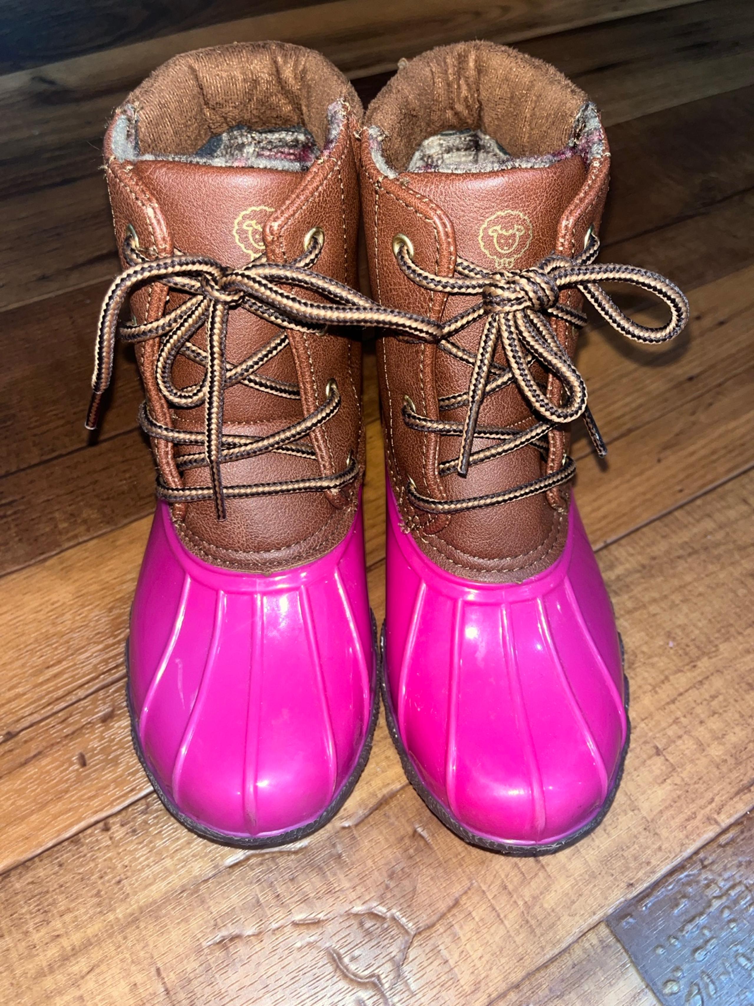 NWOT- Adrienne Vittadini Rain/Snow Boots- Size 1