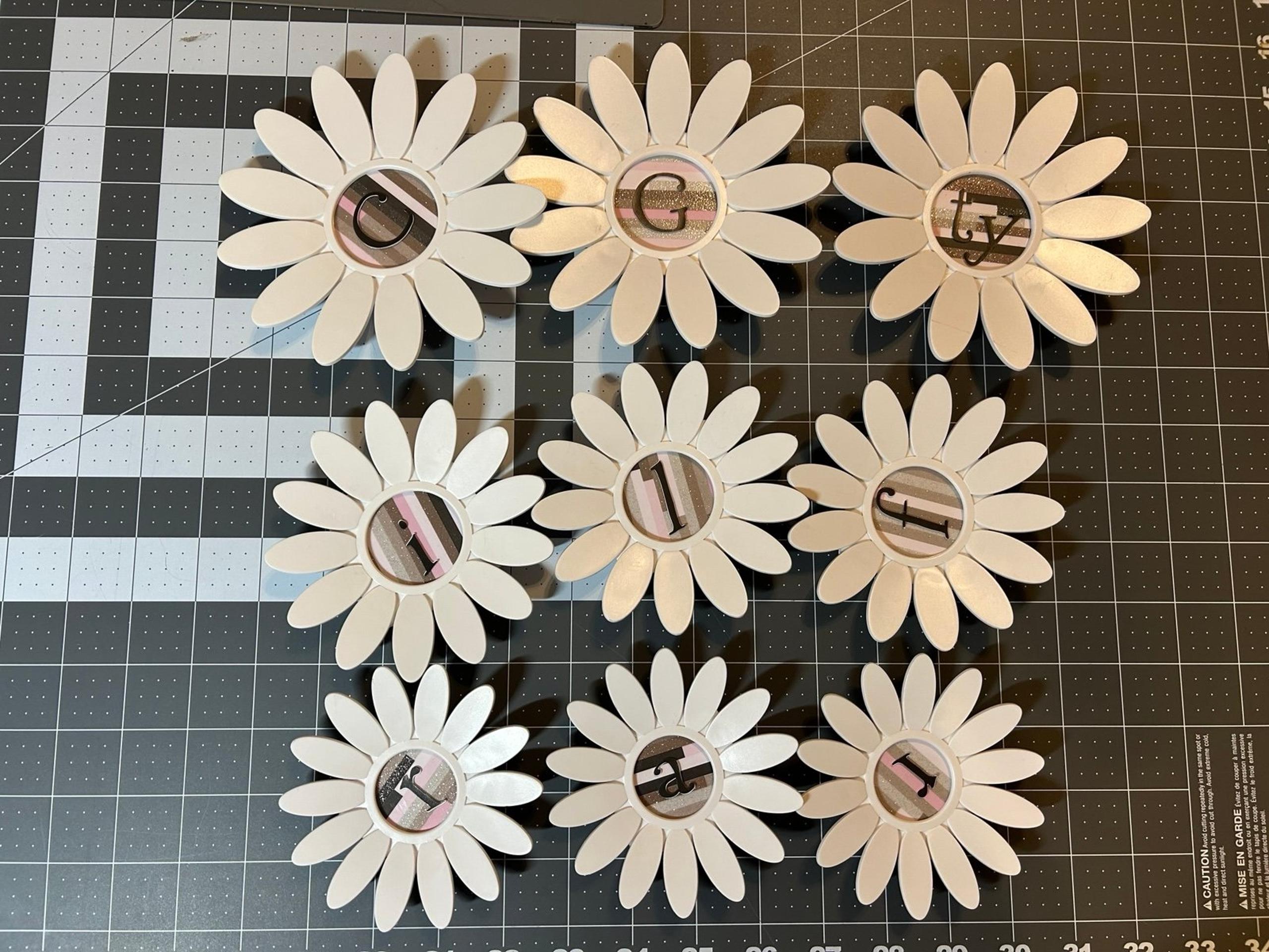 UMBRA 9 Flower Picture Frames - Magnetic