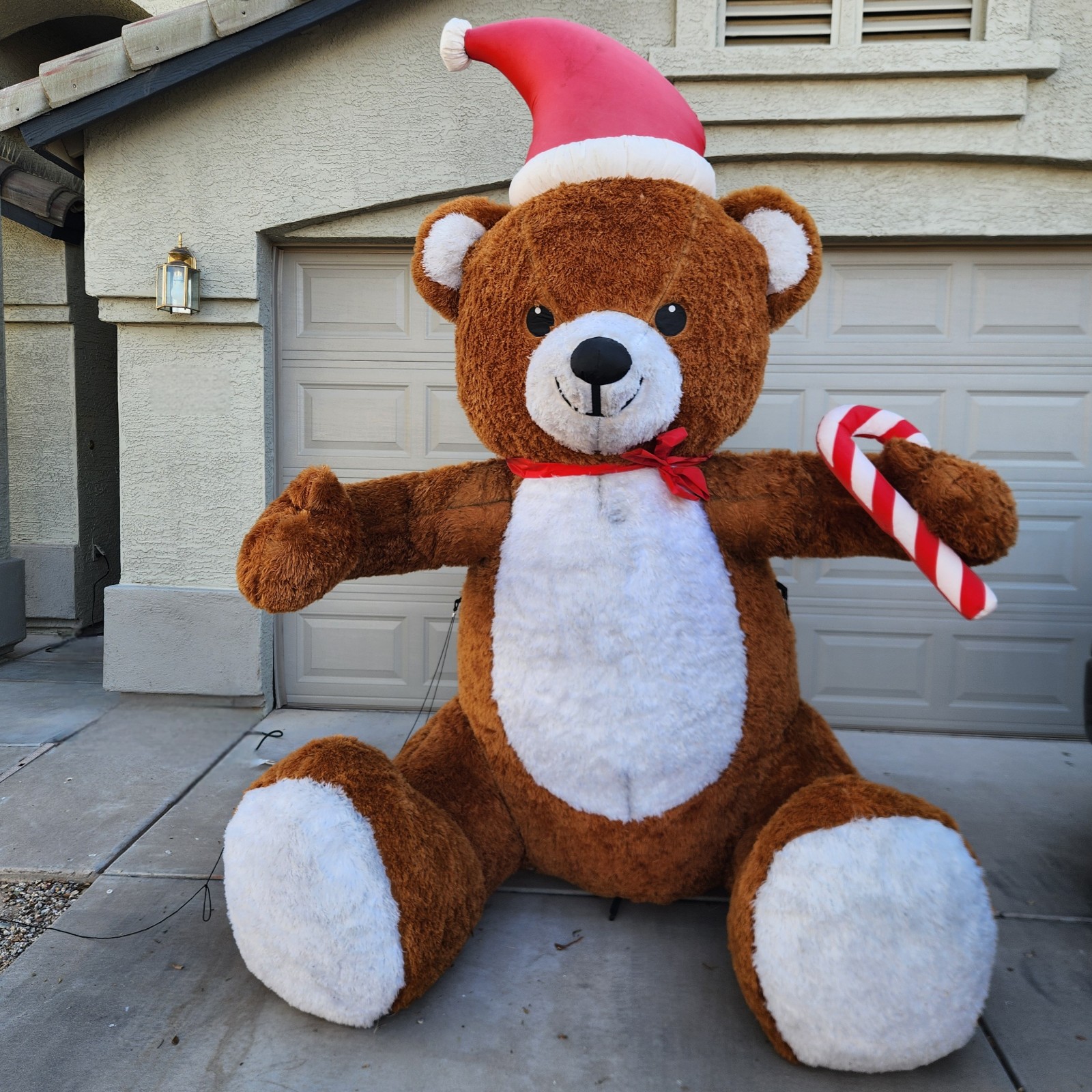 Gemmy 8-1/2’ Animated Hugging Christmas Teddy Bear Lit Inflatable Airblown WORKS