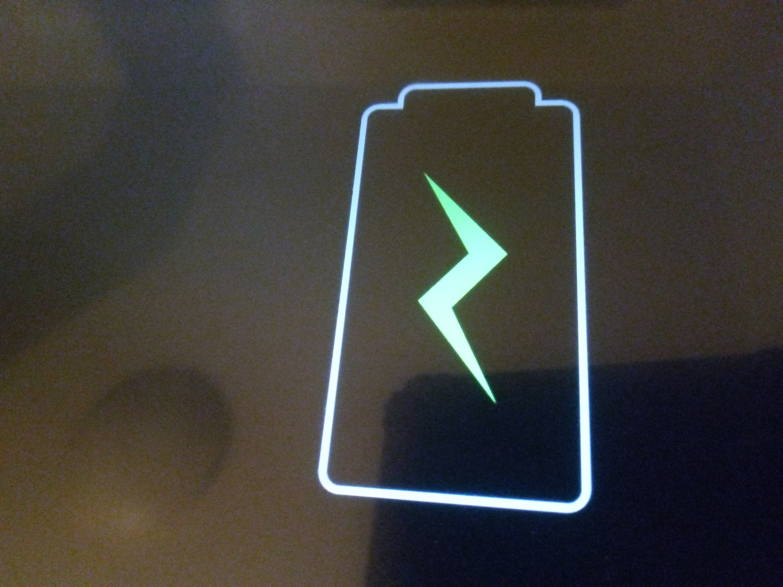 This is 2 kindles one is cracked