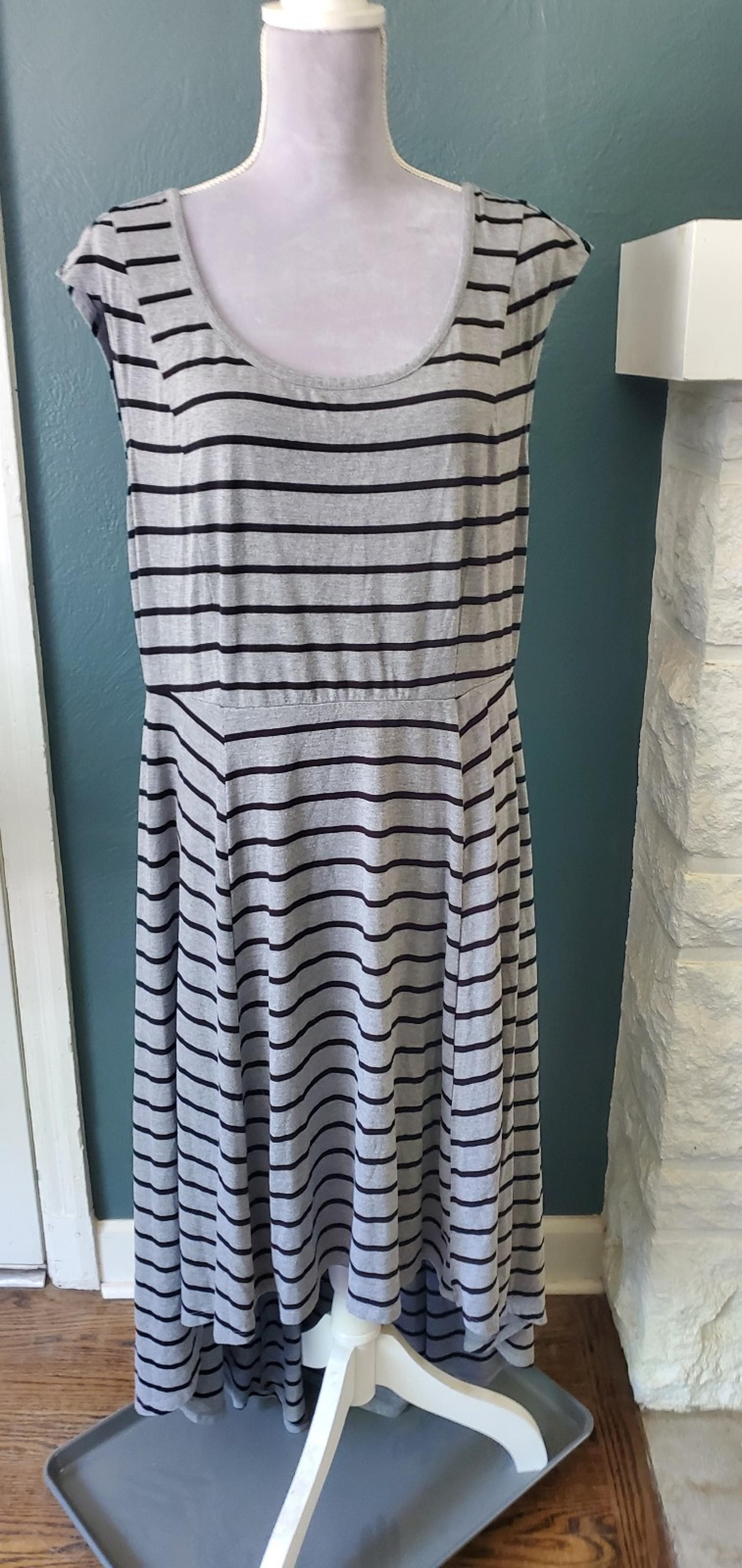 Torrid Dress Women Large Gray Black Fit and Flare Midi Stripe Cap Sleeve 2XL
