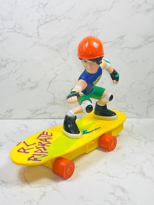 Matchbox RC Ripskate Remote Skateboard Mega Rare Tony hawk