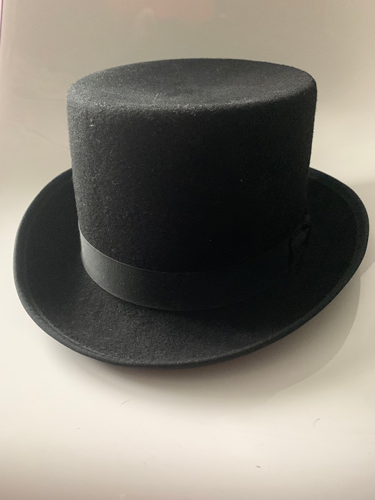 Black Felt Top Hat