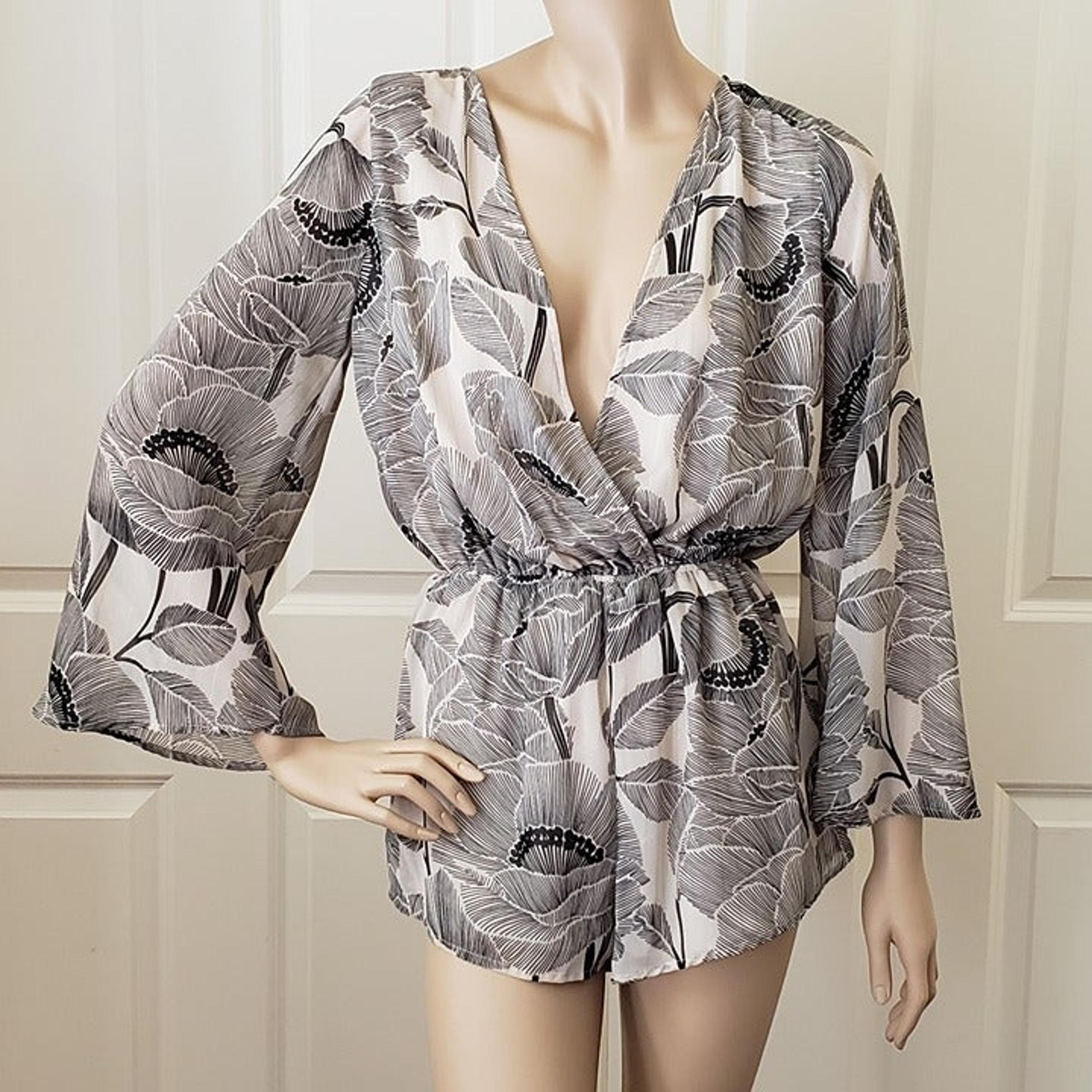 Audrey 3+1 Romper Off White Cream Gold Lurex Size M