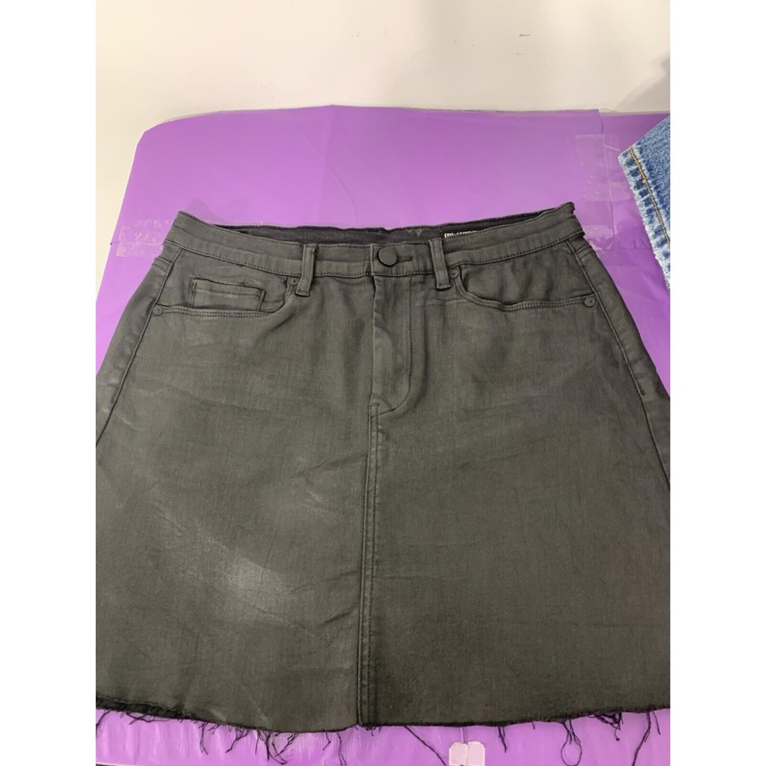 Blank NYC Spartacus Coated Denim Black Mini Skirt Women’s Size 30