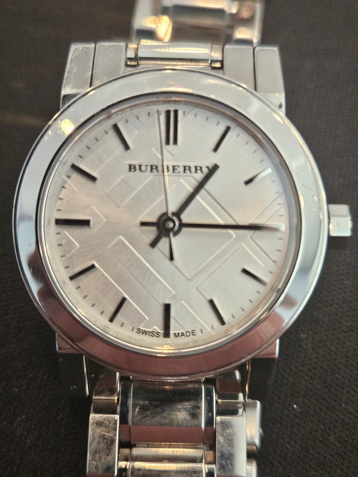 BEAUTIFUL LADIES BURBERRY WATCH