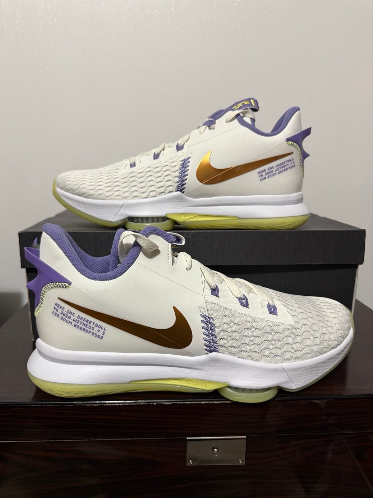 Nike Lebron Witness 5 Shoes Lakers White Purple CQ9380-102 Men's Size 14 Hoop