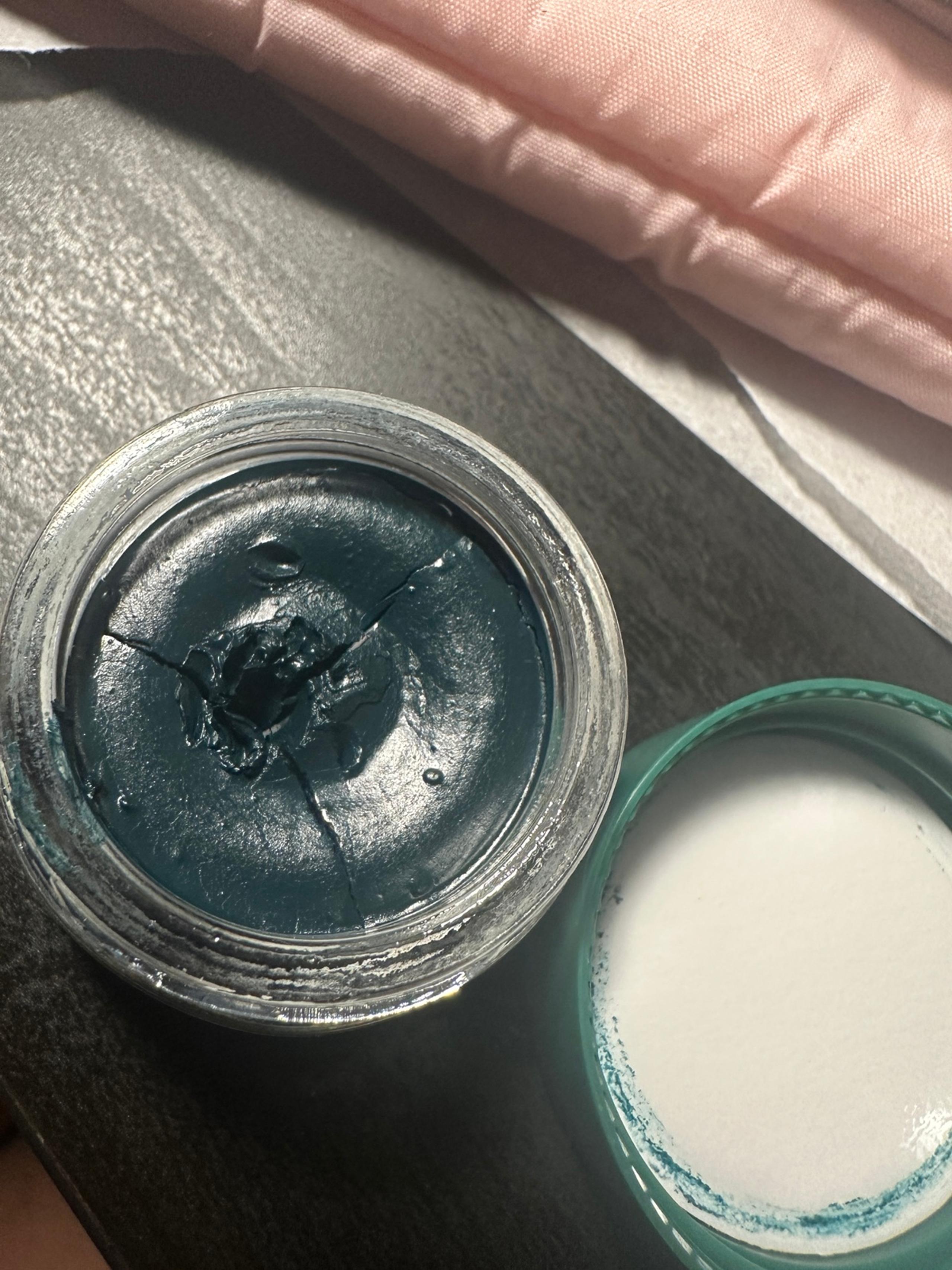 Melt cosmetics gel liner