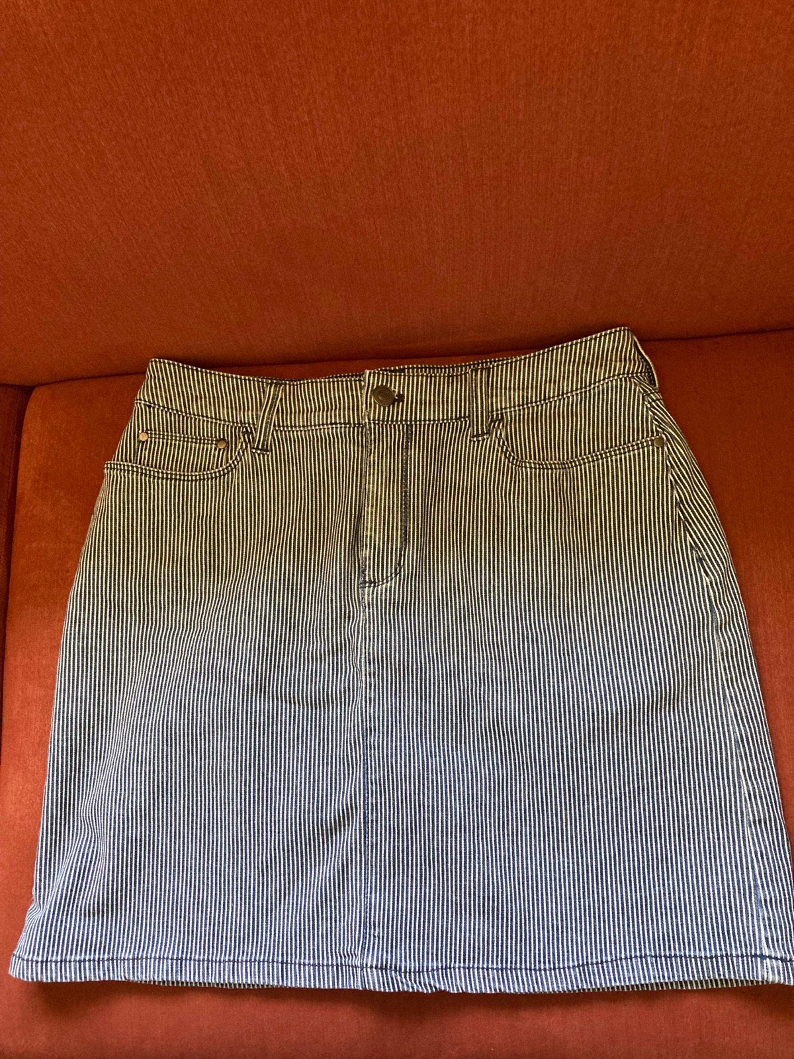 Women’s Croft & Barrow Skort Size 6 (stretch)