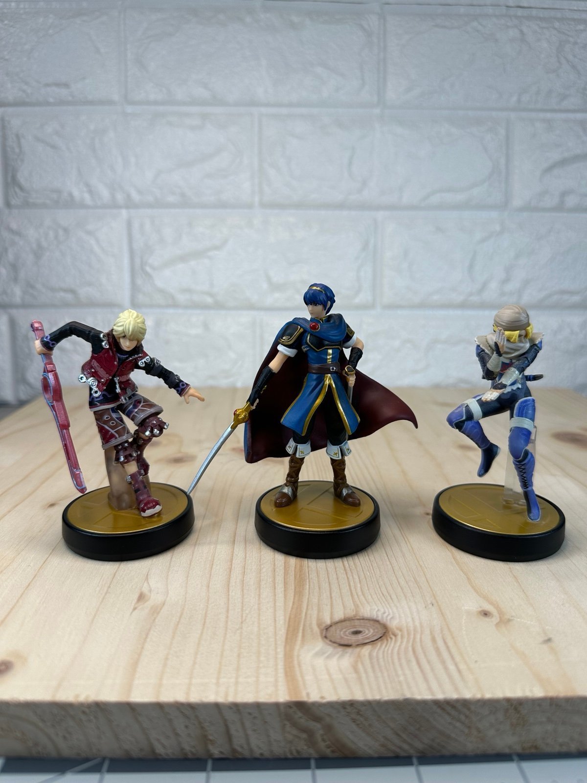 Nintendo Amiibo Super Smash Bros. Sheik Shulk Marth Figures Very Good Condition!