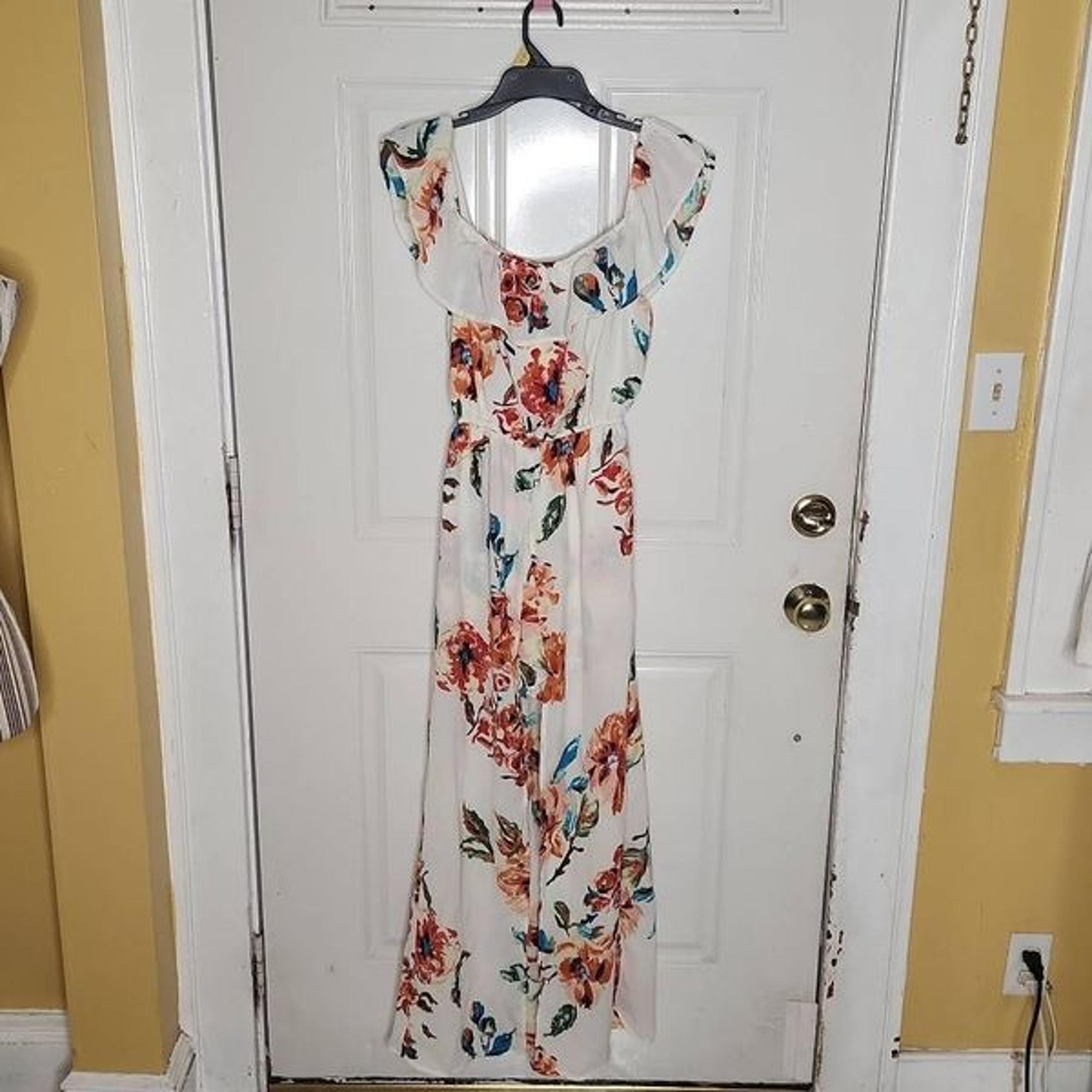 As u wish floral romper with attached skirt women's size M