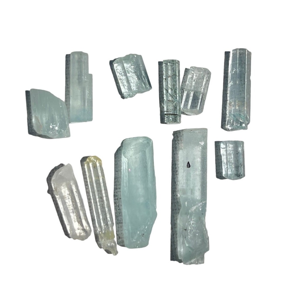 62 carats Aquamarine Crystals Uncut Rough Lot Parcel