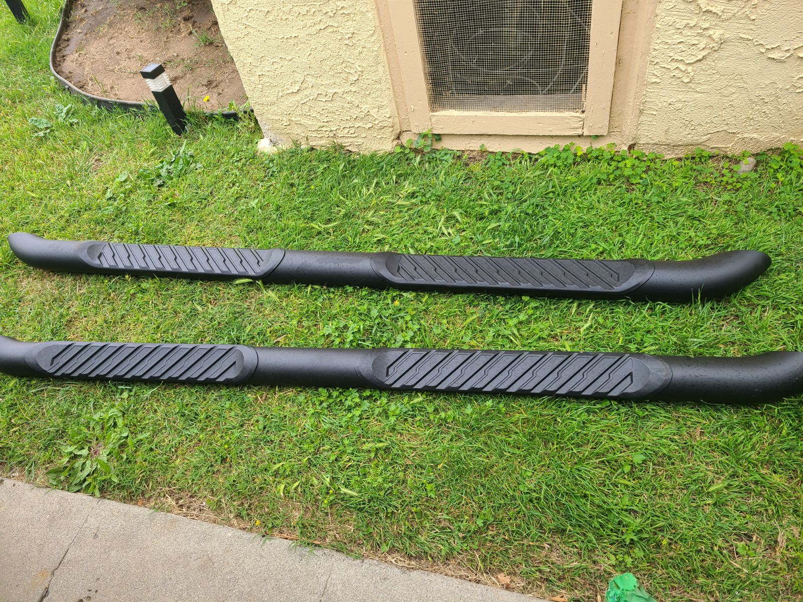 Stepping boards /running boards