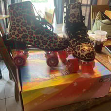 Impala ladies roller skates size 8 BRAND NEW