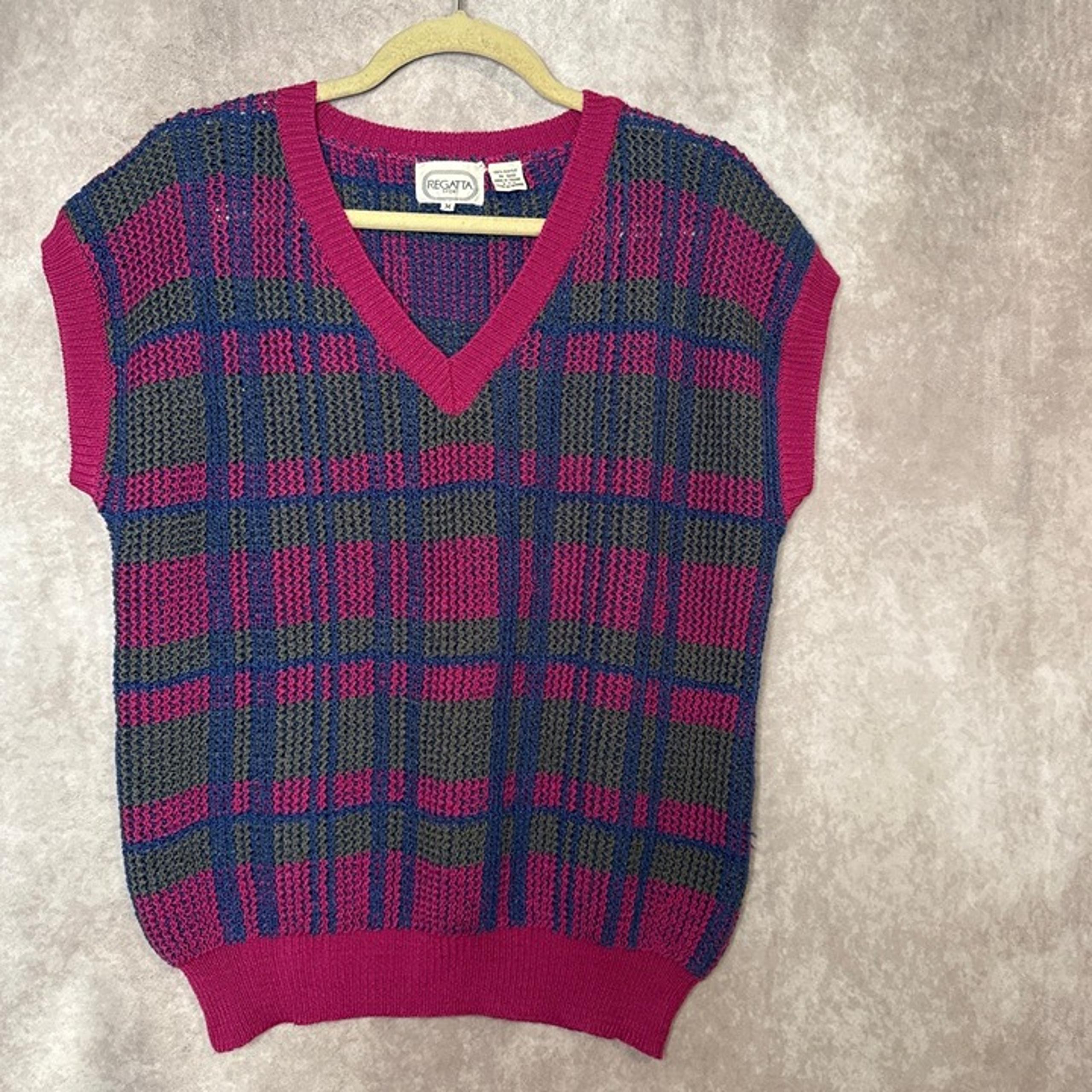 Vintage 80’s Regatta Sport VNeck Knit Sweater Vest Women’s Medium Fuchsia Blue
