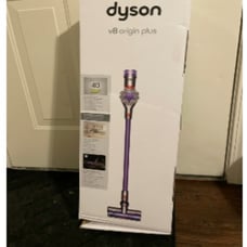 Dyson v8 orgin cordless vacuum