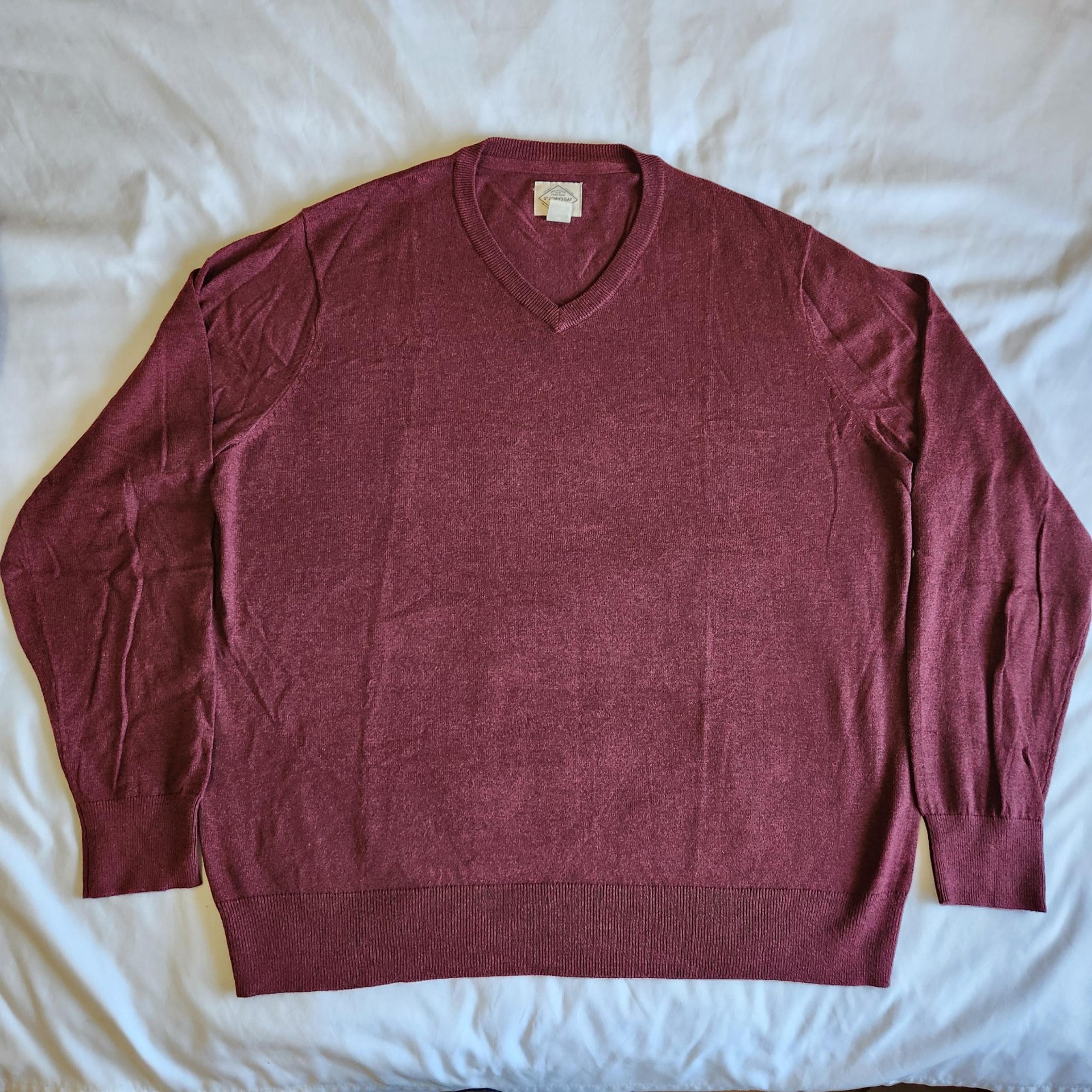 St. Johns Bay Men's Size 2XL Maroon Red V-Neck Long Sleeve Knitted Soft Sweater
