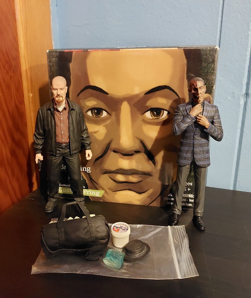 Mezco Breaking Bad Heisenberg Entertainment Earth Gustavo Fring Static Figures